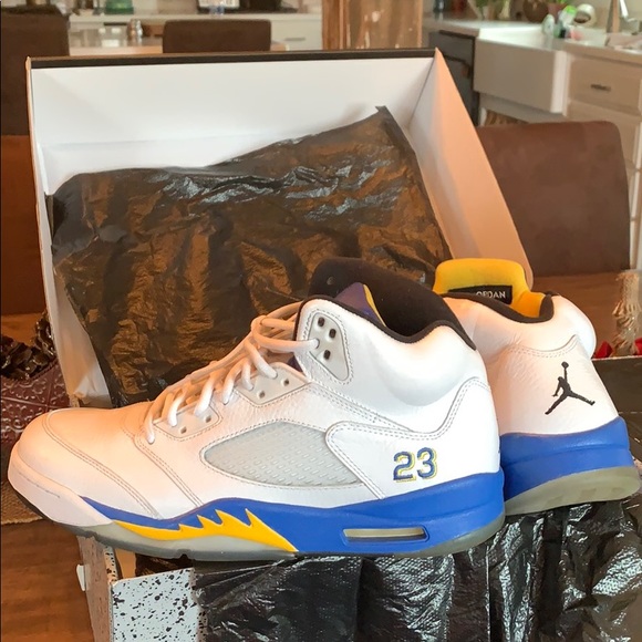 2013 Jordan 5 Laney - Picture 1 of 3